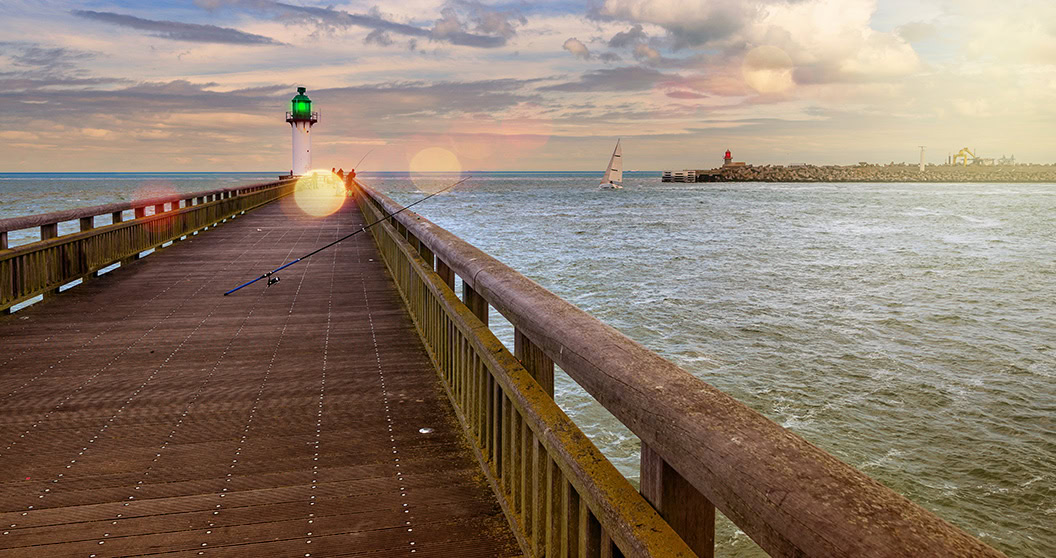 Coucher de soleil sur le port de Calais