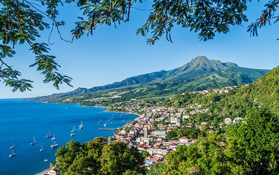 Mer des Caraïbes Saint-Pierre en Martinique à côté du volcan de la Montagne Pelée